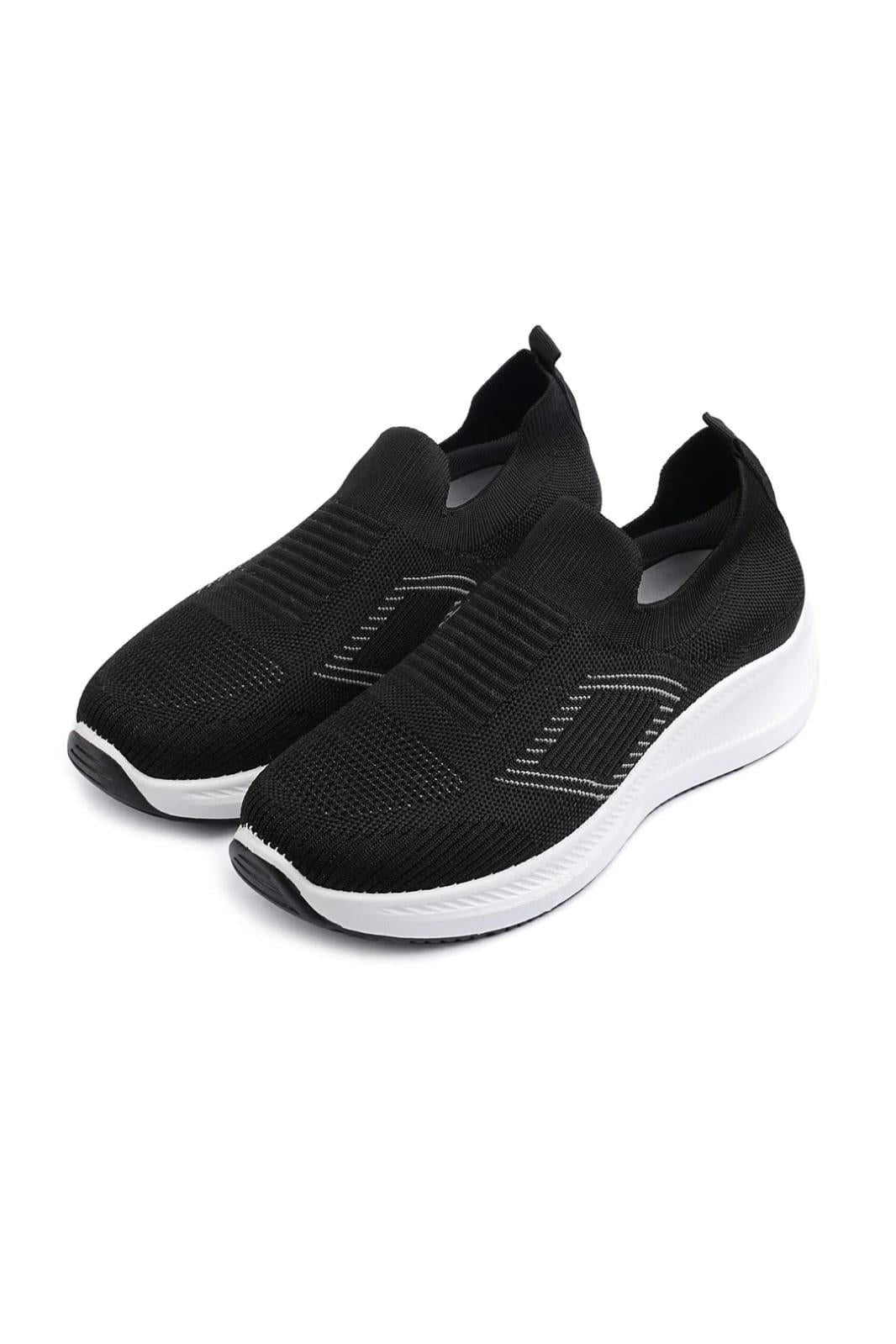 Black Casual Skechers Shoes